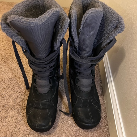Timberland women’s snow boots - Picture 2 of 12